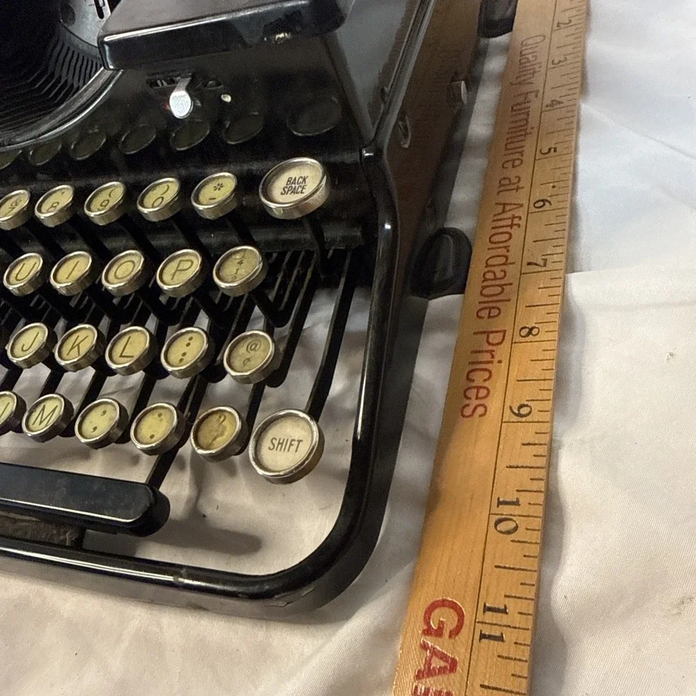 Vintage Royal 10? Standard Manual Typewriter Glass Keys Office Writer 20's 30's